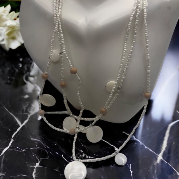 Vintage/Modern Jewelry Mystery Bundle Plus Bonus 40 Free Earrings NWT/Pre-Loved - Picture 4 of 16